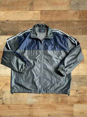 Vintage Green & Black Sport Windbreaker Jacket Mesh Lined Tagged Large